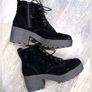 Sold. Rocket Dog platform boots